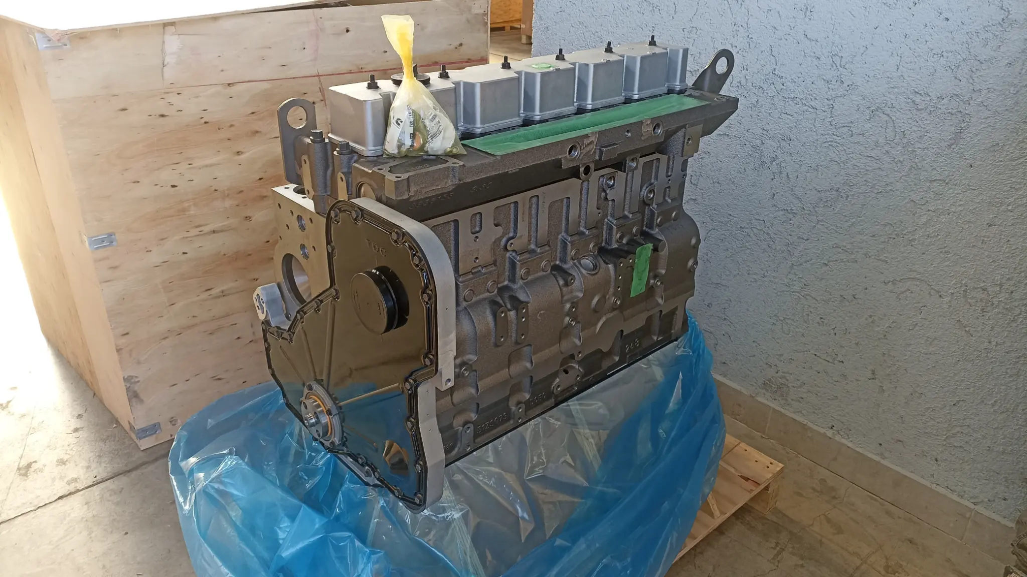 Cummins 6CTA 8.3L (1 termostato)