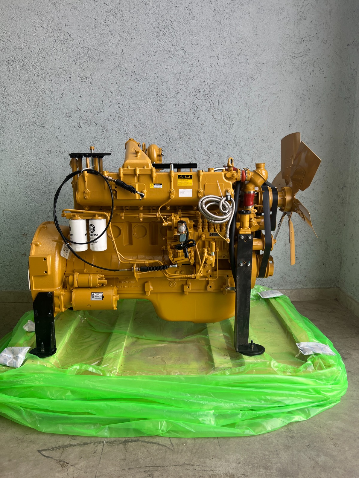Weichai WD10G220 Bomba mecánica | Nuevo | 215hp